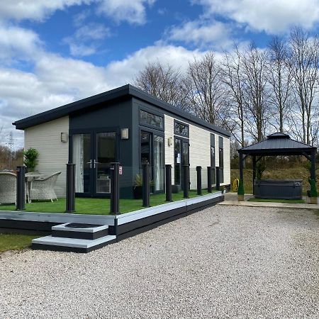 Silverdale Lodge Hot Tub & Wifi Warton  Exterior photo