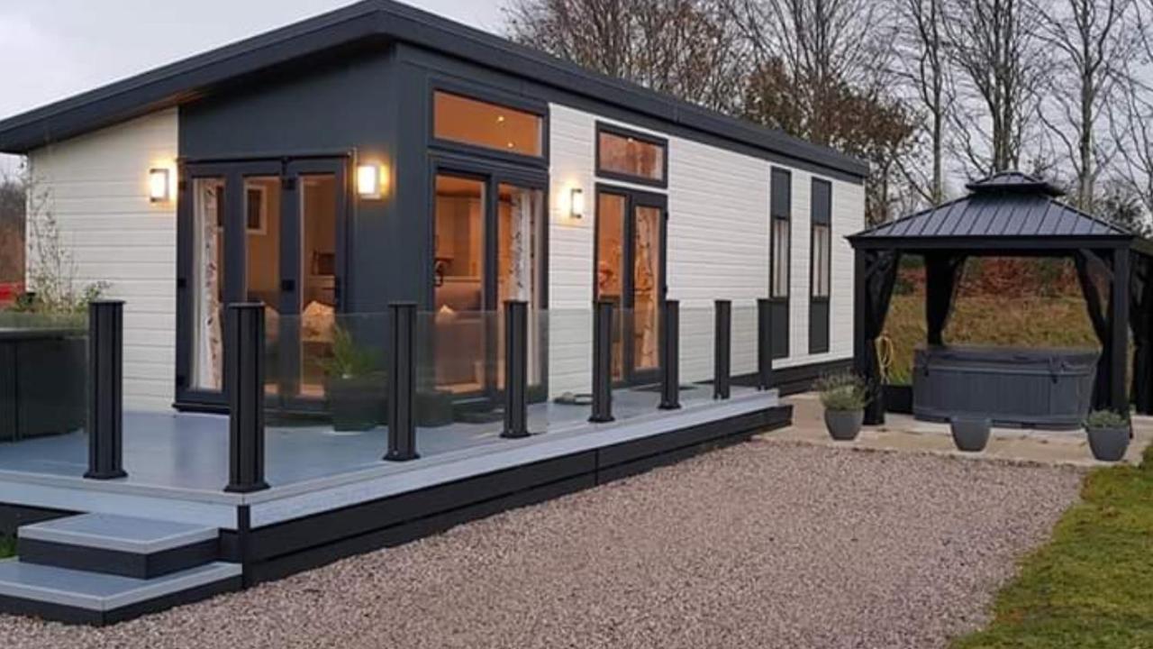 Silverdale Lodge Hot Tub & Wifi Warton  Exterior photo