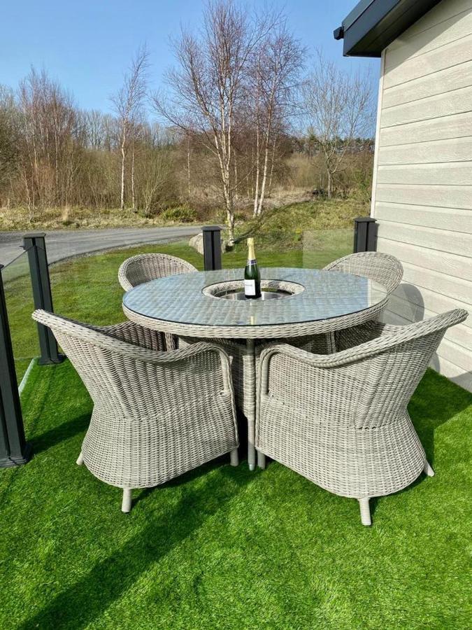 Silverdale Lodge Hot Tub & Wifi Warton  Exterior photo
